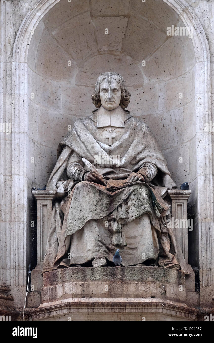 Fenelon von Francois Lanno. Brunnen der Heiligen Redner, Place Saint-Sulpice in Paris, Frankreich Stockfoto
