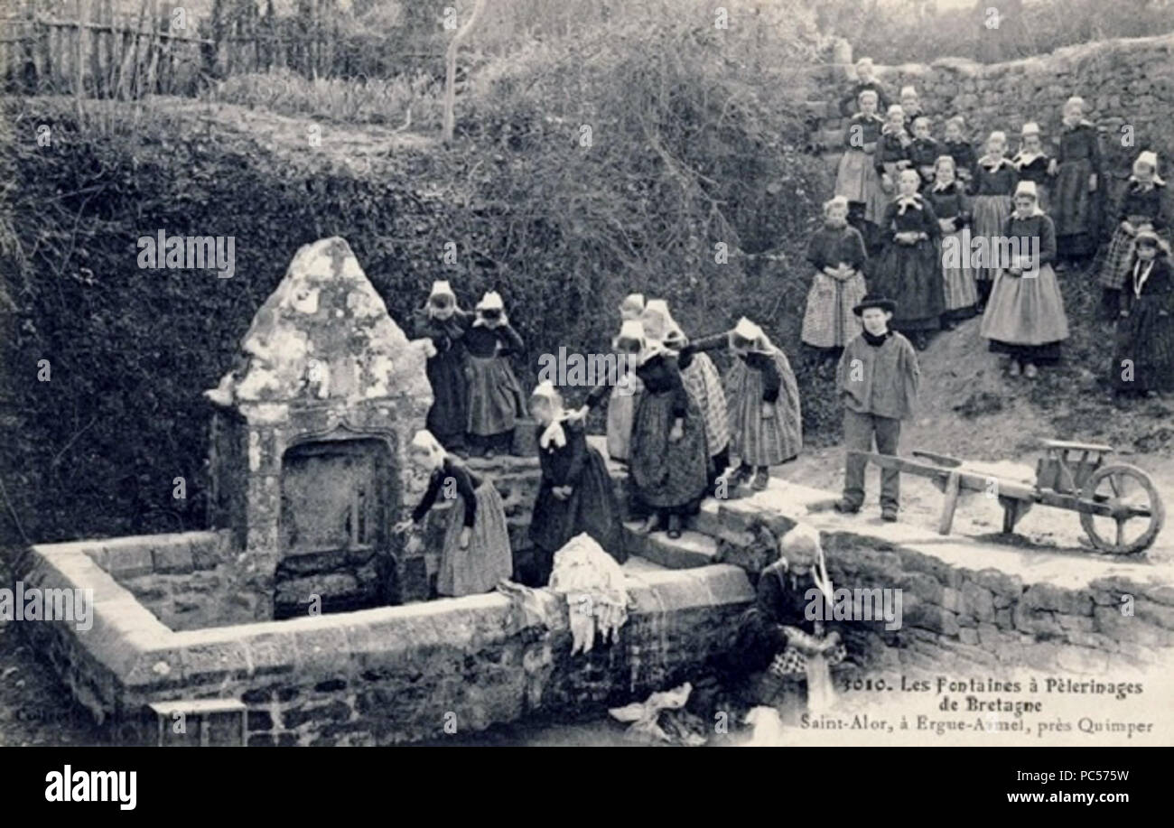 18 Ergué-Armel Fontaine Saint-Alor Stockfoto