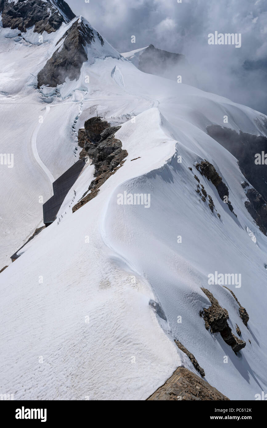 Jungfraujoch (3471 Meter) von Sphinx Sternwarte, Grindelwald, Kanton Bern, Schweiz Stockfoto