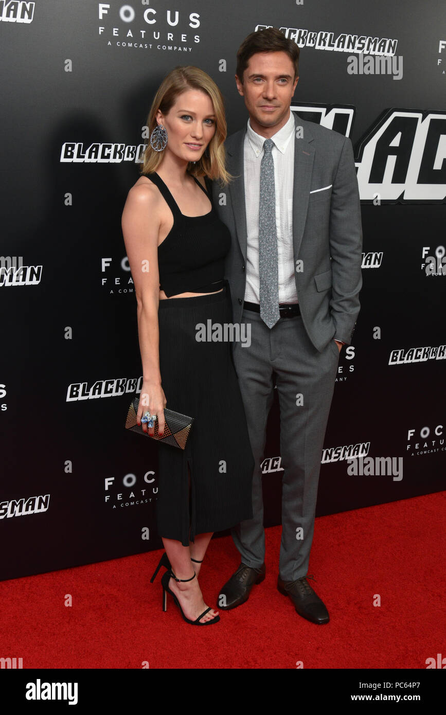 Ashley Hinshaw und Topher Grace besuchen New York Premiere von "BlacKkKlansman' an der Brooklyn Academy of Music am 30. Juli 2018 in New York City. Stockfoto