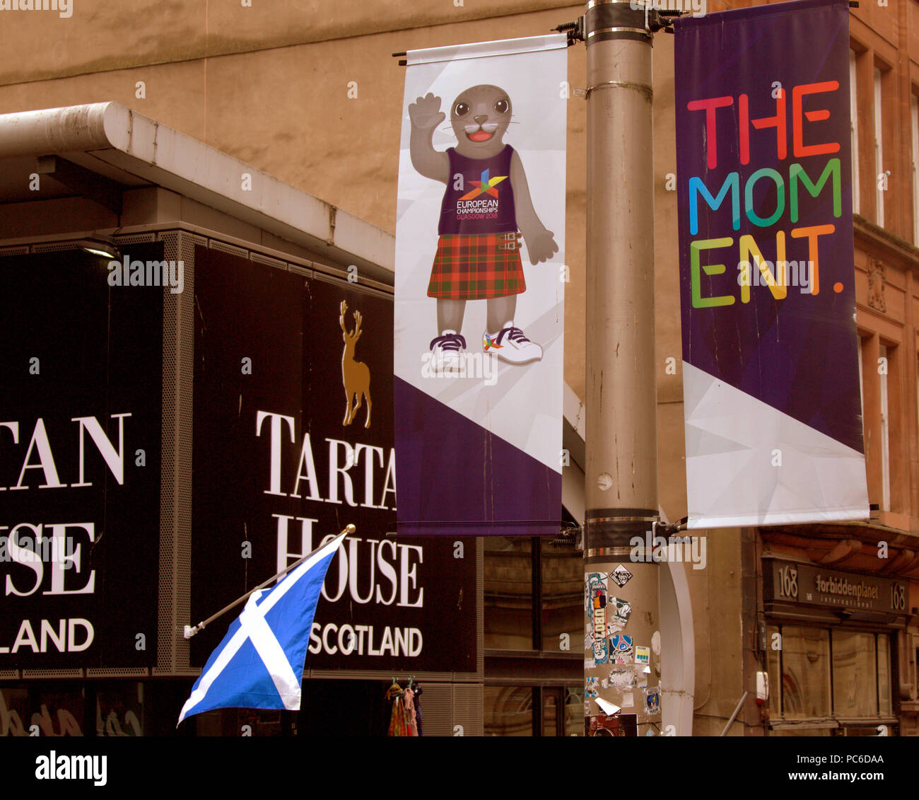 Glasgow, Schottland, Großbritannien 1. August. Die Europäischen Meisterschaften beginnen in der Stadt und Berlin gleichzeitig als Stadt Banner für den sportlichen Feier im Zentrum der Stadt. Gerard Fähre / alamy Nachrichten Stockfoto