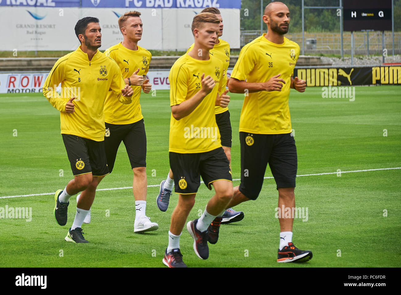 Borussia Dortmunds Team Marco Reus Stockfotos und -bilder Kaufen - Alamy