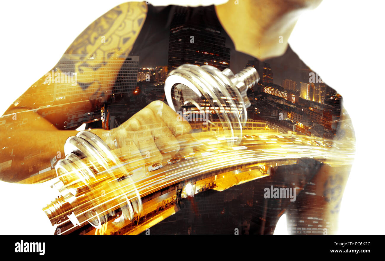 Fitnessgeräte und Sport Konzept. Gewichte und beruflichen Hintergrund. Hanteln. Double Exposure. Gesundes Leben und einen Fitnessraum. Stockfoto