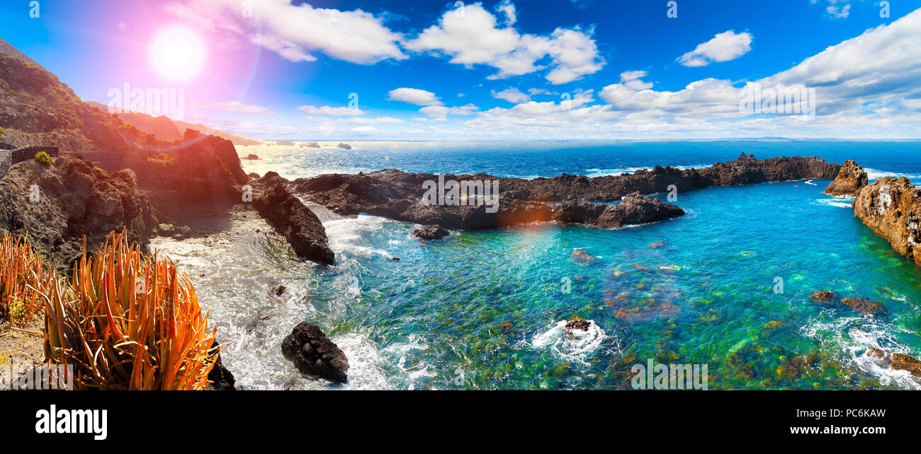 Natur malerische Seenlandschaft im kanarischen Insel. Reisen Abenteuer Landschaft. Teneriffa Insel Landschaft. Meer und schöner Stein Stockfoto