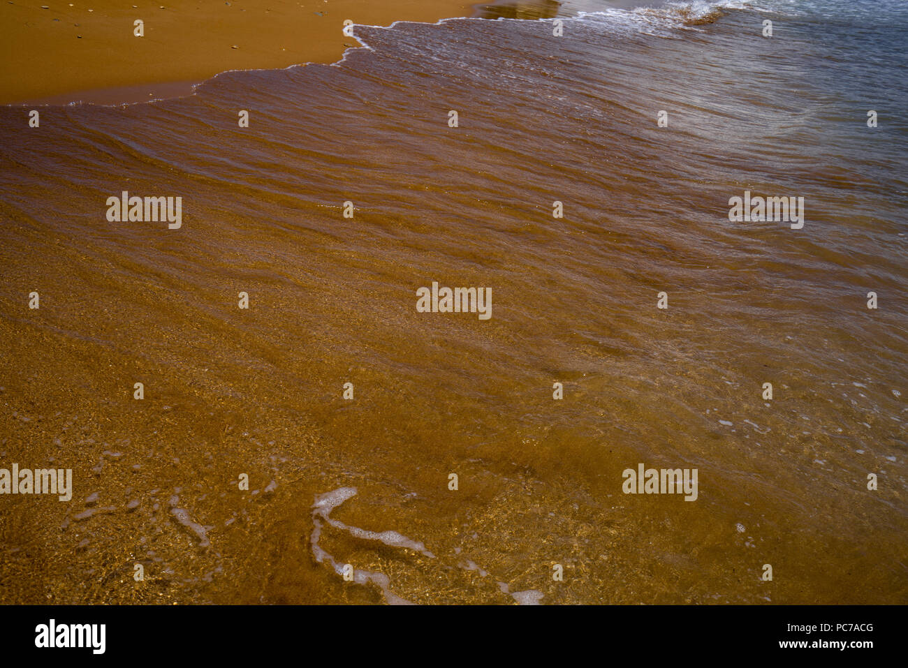 Xi Strand in Kefalonia Griechenland an einem sonnigen Tag Stockfoto