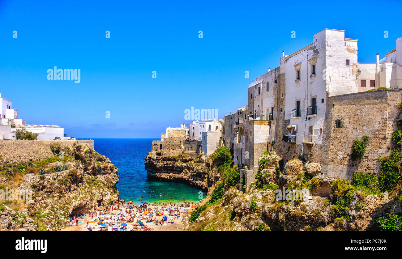 Süd Italien meer Dorf Lagune Polignano a Mare Bari Apulien Italien Stockfoto