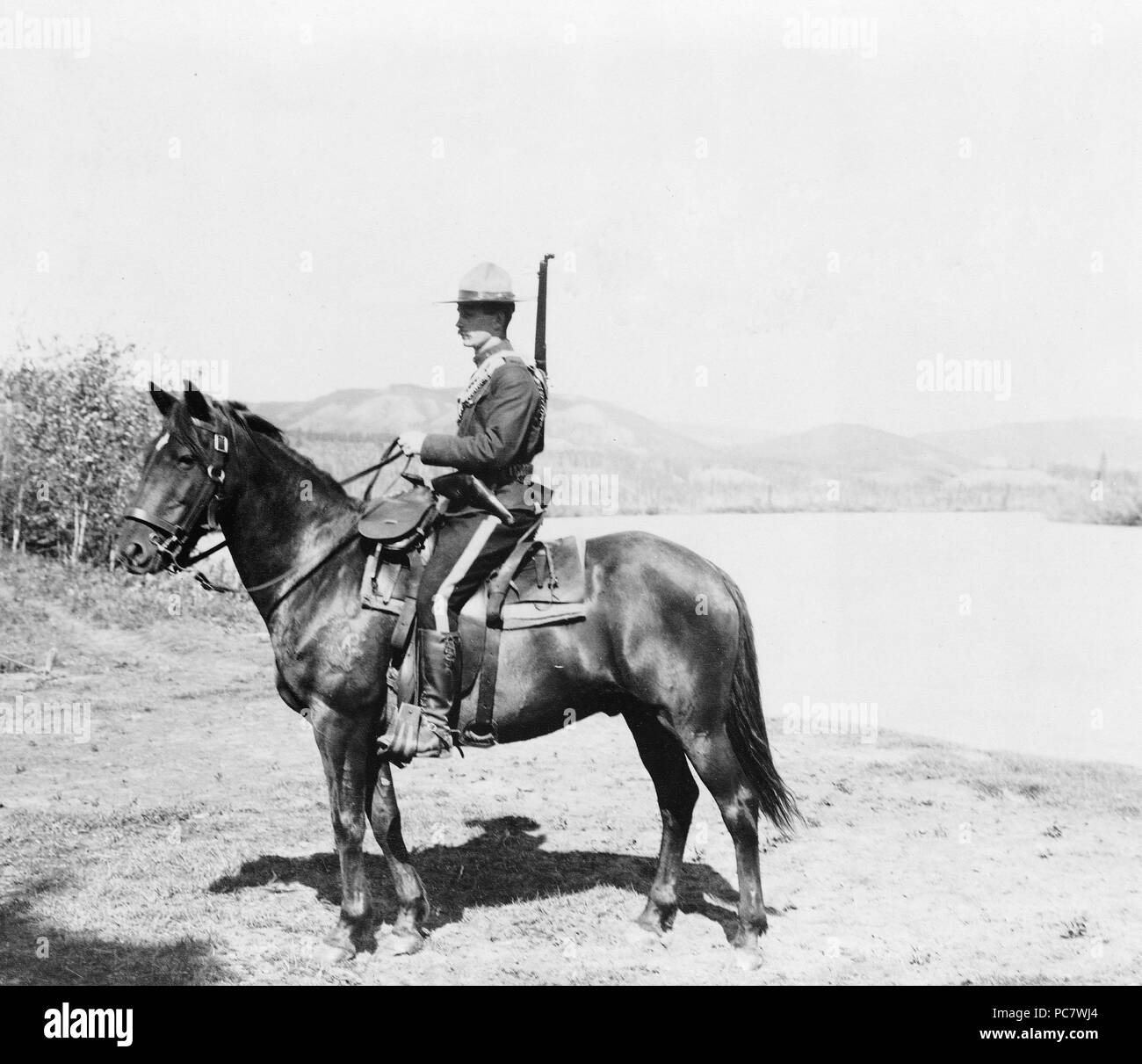 Königliche kanadische Nordwesten montiert Polizisten zu Pferde, Dawson City, Yukon Territory, Kanada 1917 Stockfoto