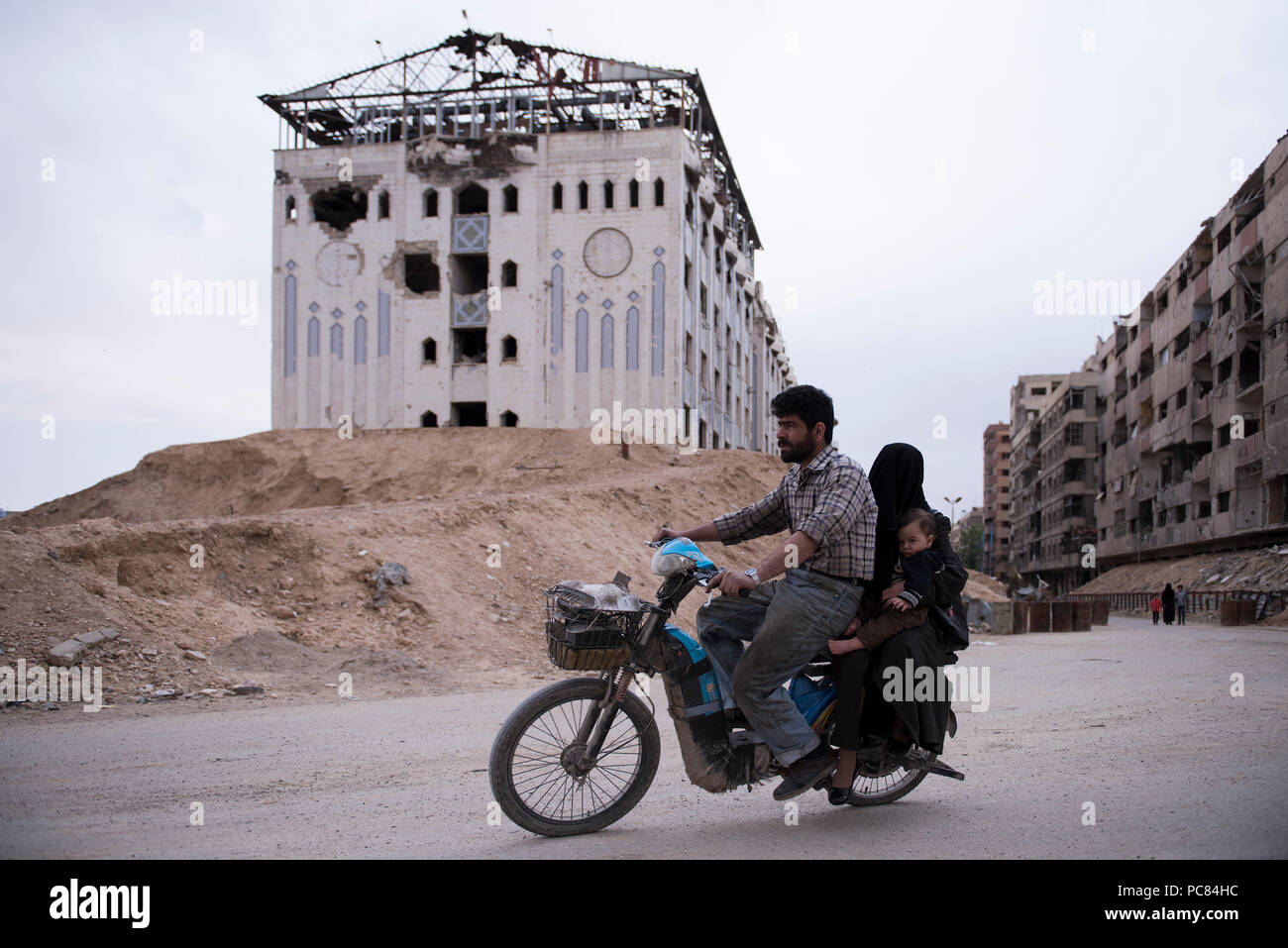 Dumanian Familie auf dem Motorrad in Duma-Damascus Syrien in 20-5 2018. Stockfoto