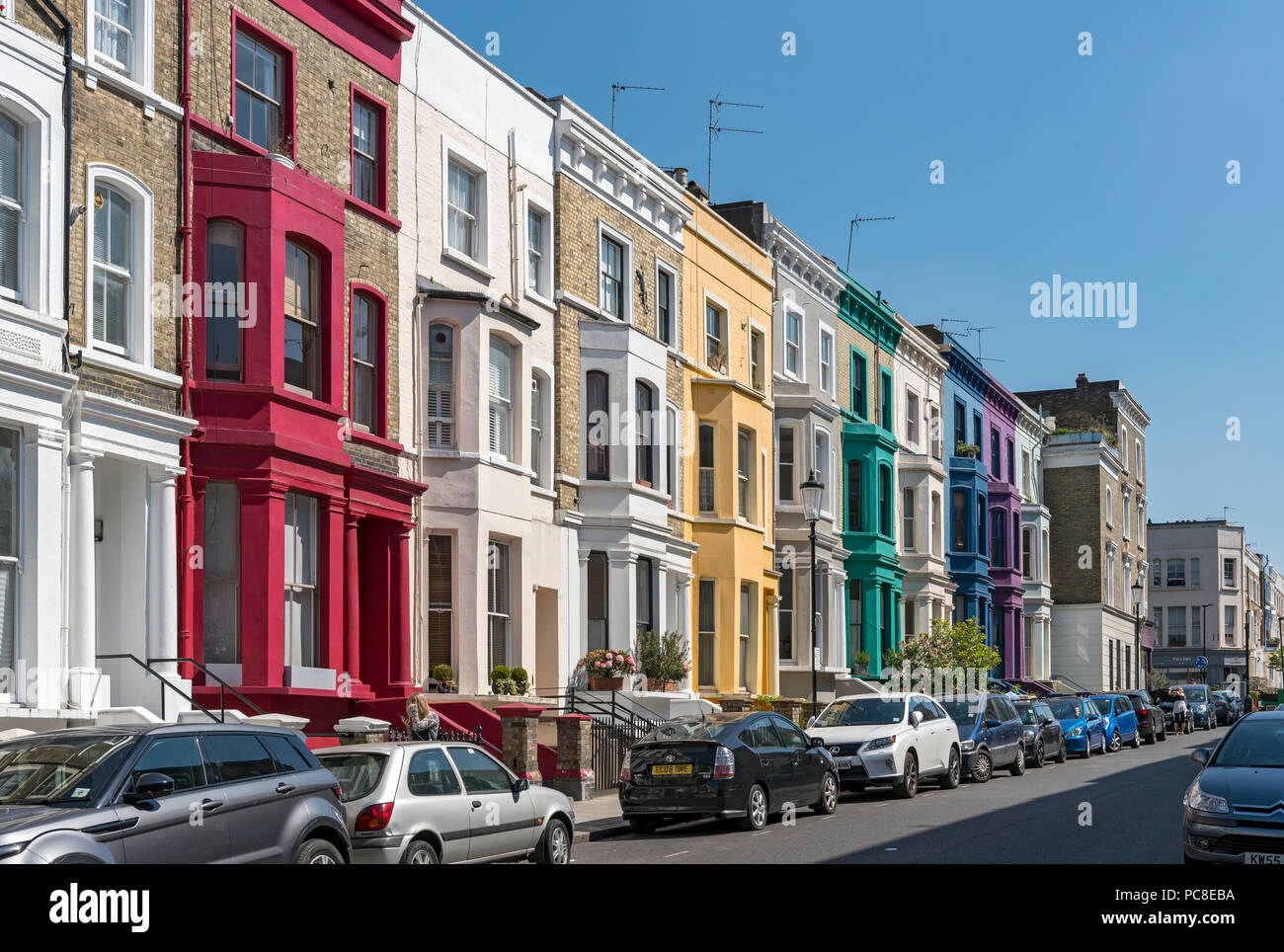 Buntes Haus Fronten Lancaster Road in Notting Hill, London, England, Großbritannien Stockfoto