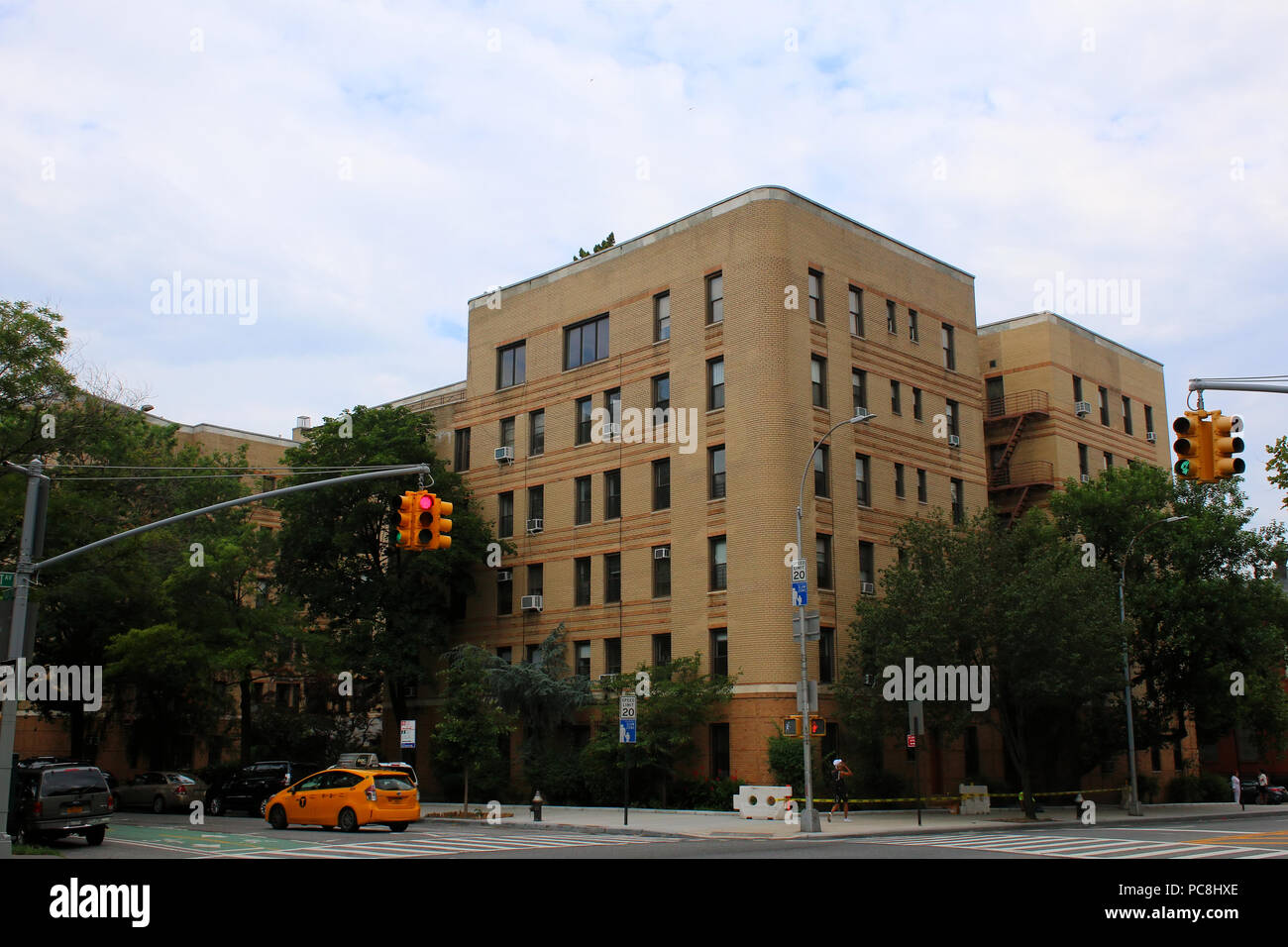 NEW YORK, NY - 10. Juli: Art-deco-vorkriegszeit Wohnhaus bei 20 Plaza Street East in Prospect Heights, Brooklyn am 10. Juni 2017 in New York, USA Stockfoto