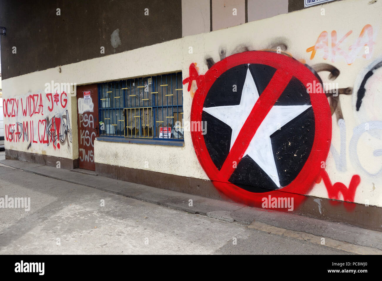 Ks Cracovia Graffiti An Den Wanden In Krakau Polen Stockfotografie Alamy