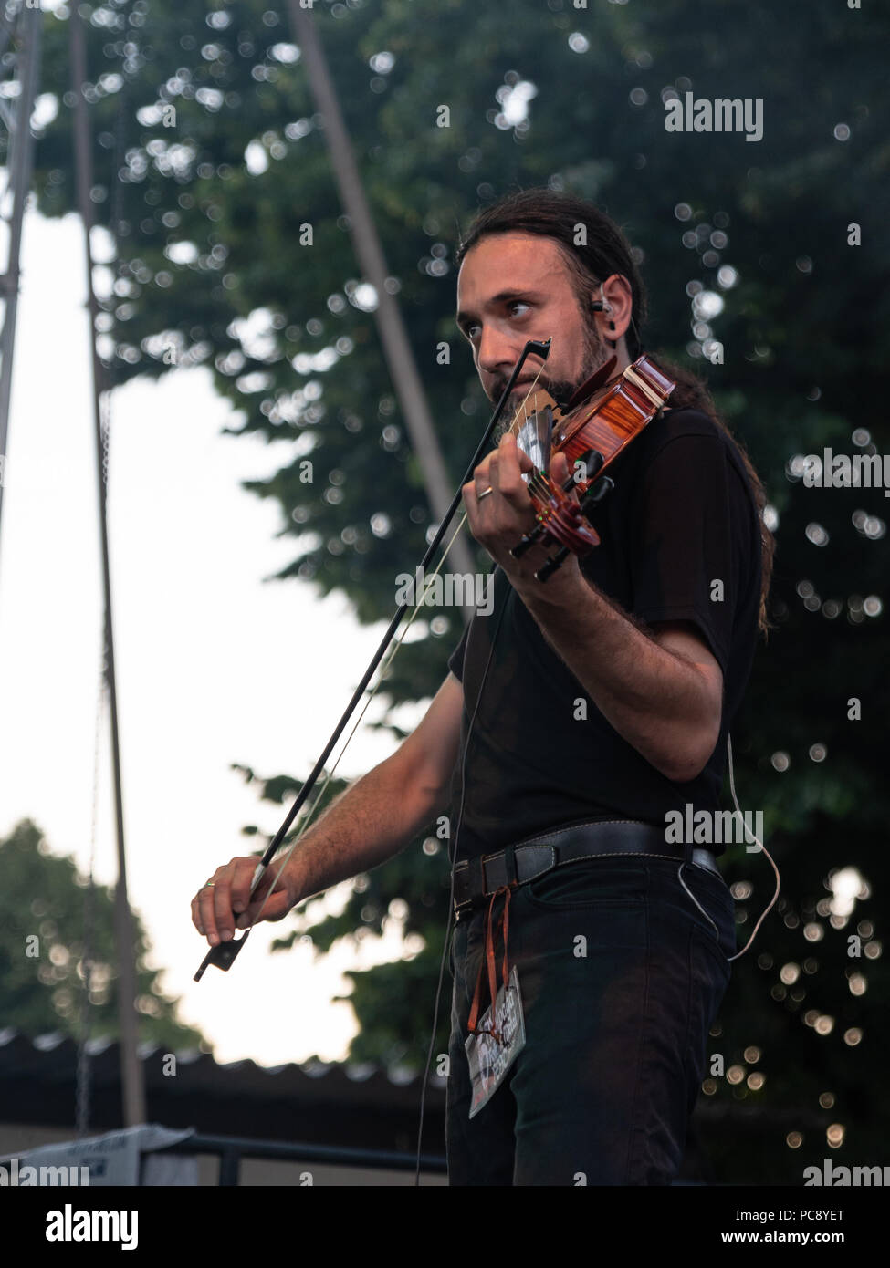 Bergamo, Italien - 29. Juli 2018: Die italienischen Folk Rocker band KALEVALA HMS führt an 6 Folk und Metal Fest von Malpaga (BG). Brambilla Simone Live Stockfoto