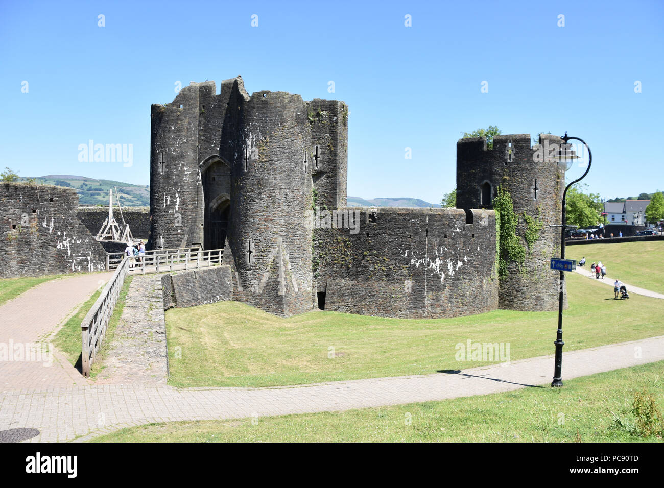 Caerphilly Castle, das zweitgrößte Schloss in Großbritannien. Caerphilly, Wales. Juni, 2018 Stockfoto