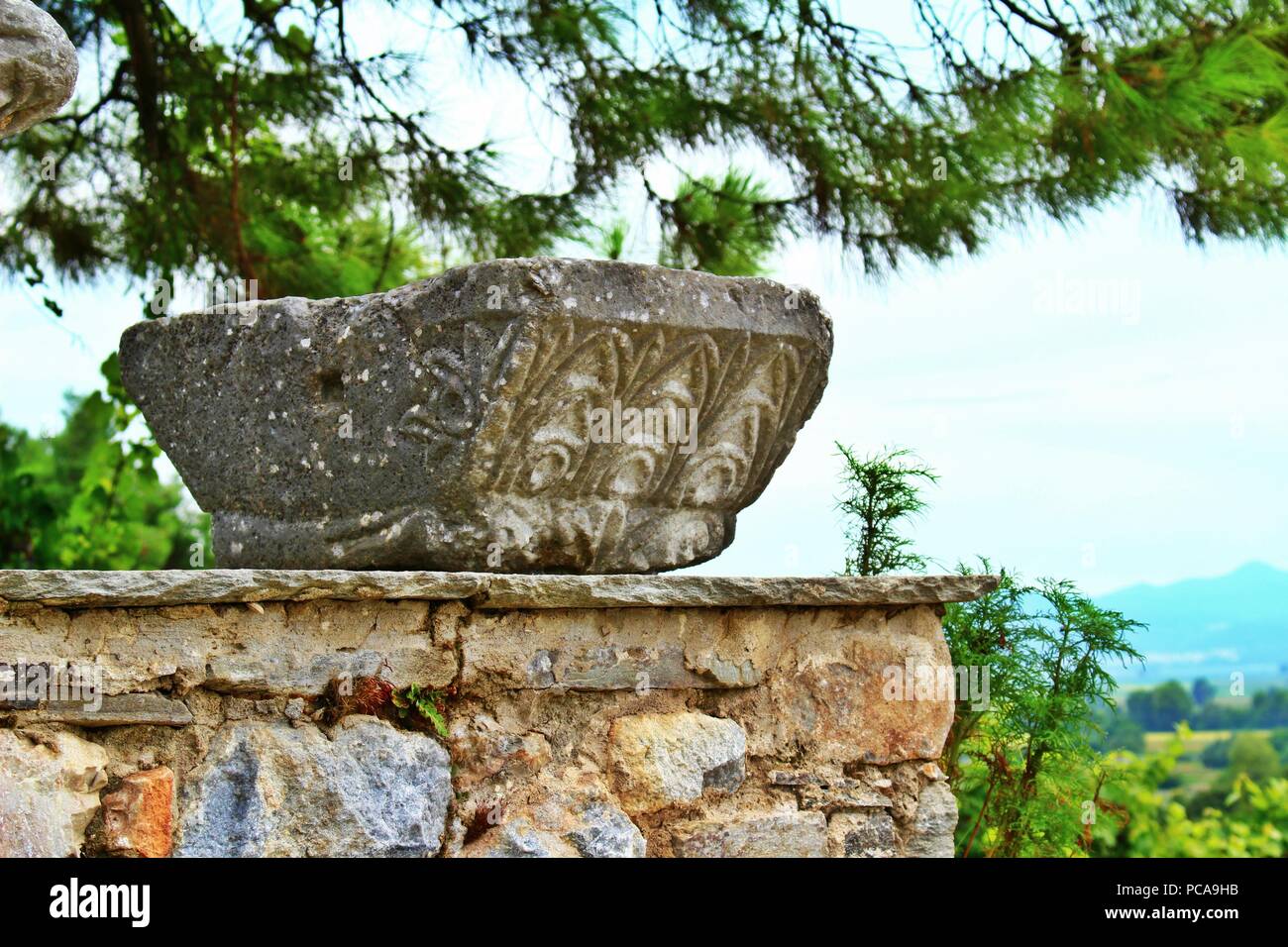 Ein Element einer Spalte von der Ausgrabungsstätte der antiken griechischen Stadt Philippi Stockfoto