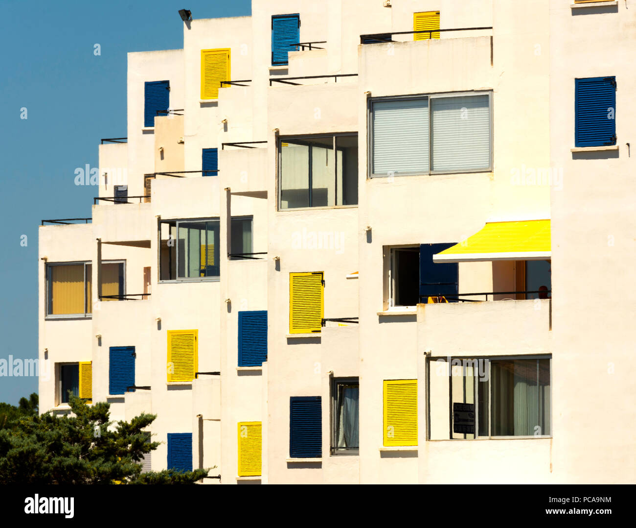 Apartment Gebäude und Balkone, Le Barcares, Pyrénées-Orientales Abteilung, Royal, Frankreich, Europa Stockfoto