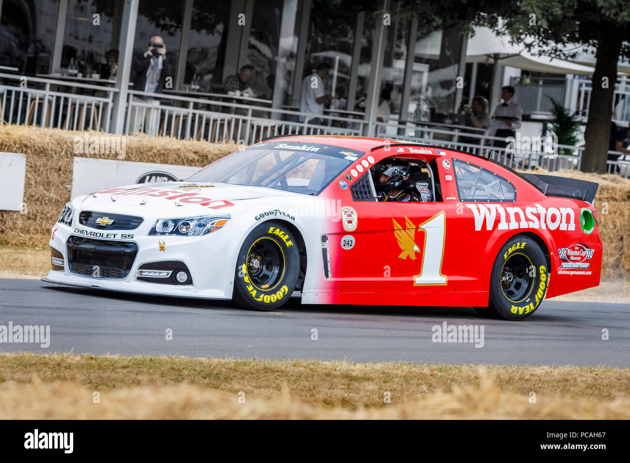 2014 Chevrolet SS NASCAR mit Fahrer Will Spencer am Goodwood Festival 2018 von Geschwindigkeit, Sussex, UK. Stockfoto