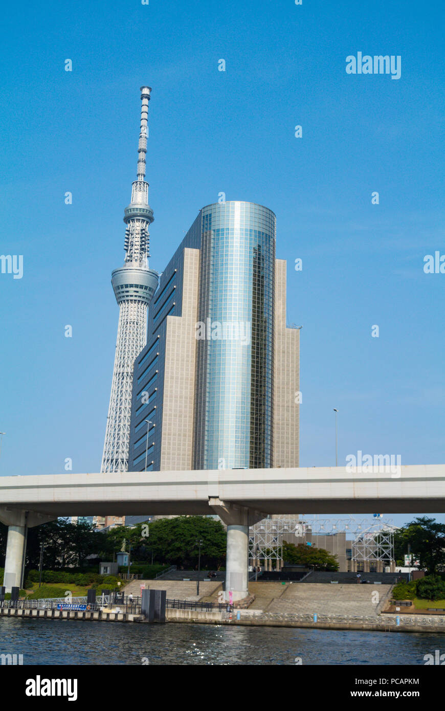 Tokyo Sky Tree mit der Ansicht von Sumida River, Sumida-ku, Tokyo, Japan Stockfoto