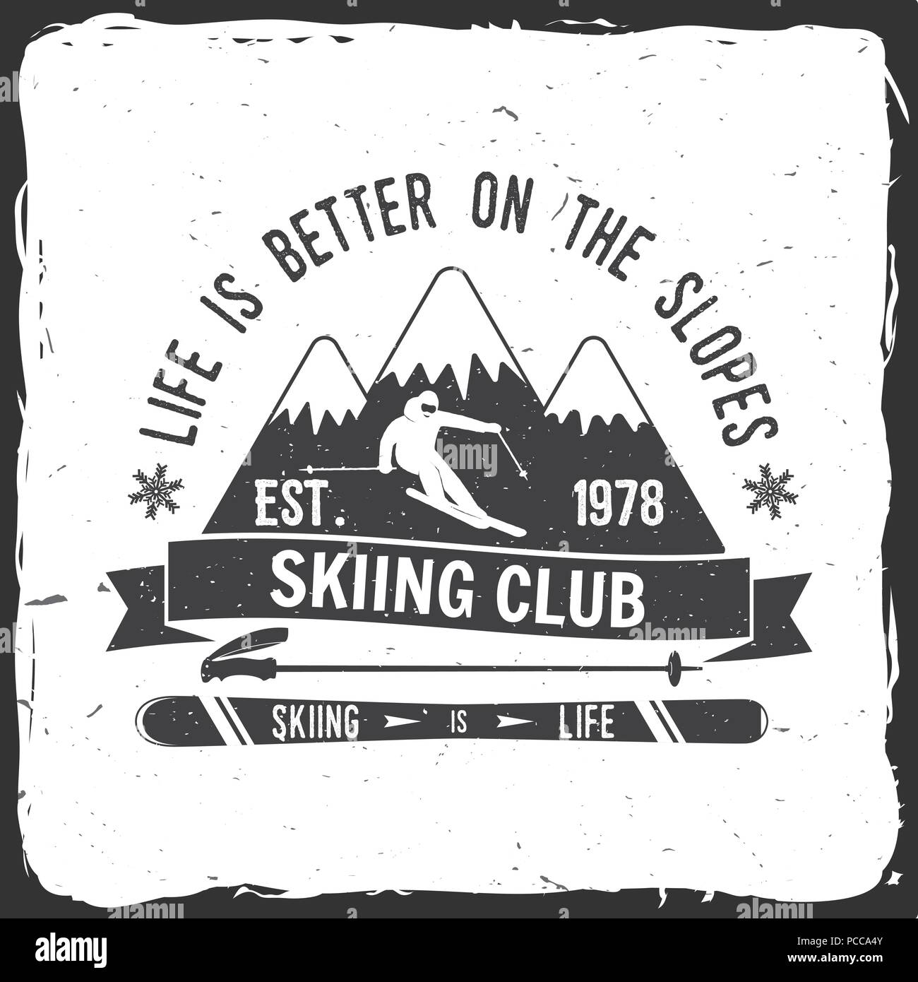 Ski Club Konzept mit Skifahrer, Skifahren bergab in den hohen Bergen. Vektor Ski Club retro Abzeichen. Konzept für T-Shirt, Druck, Siegel oder Stempel. Ski Club typo Stock Vektor