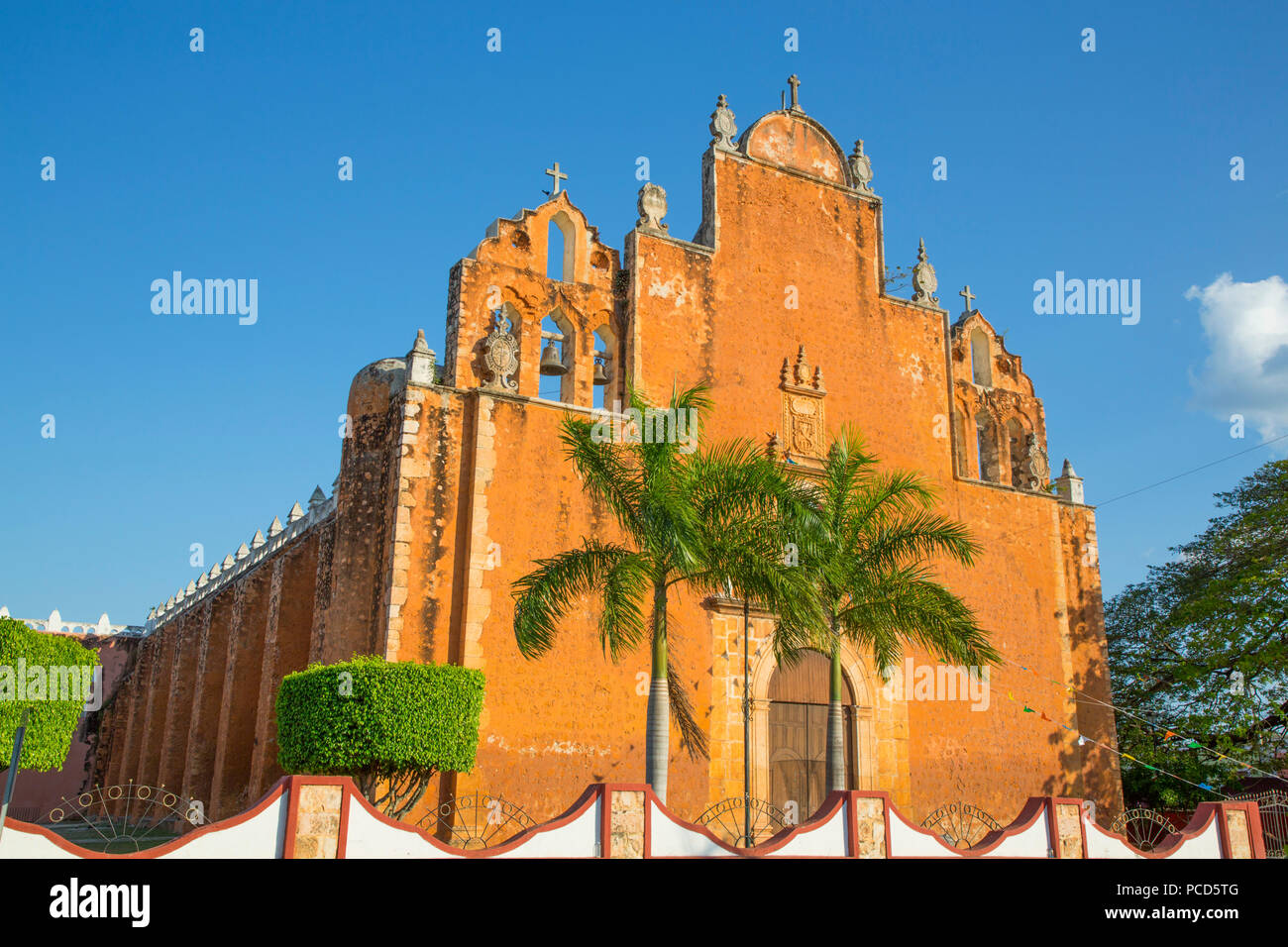 Kirche von San Juan Bautista, gegründet 1609, Tekax, Yucatan, Mexiko, Nordamerika Stockfoto