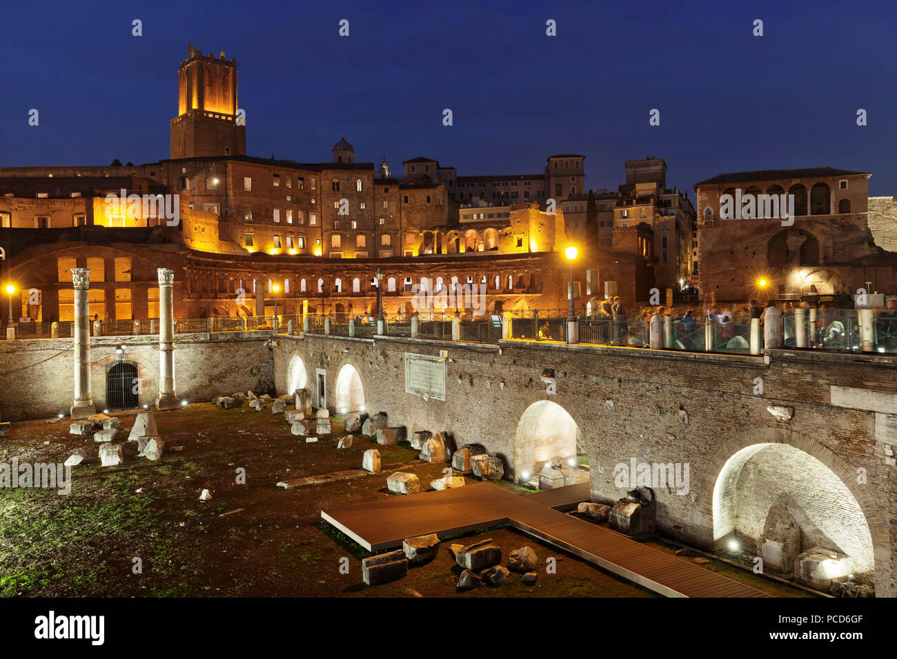 Die Trajans Märkte, Torre delle Milizie Turm, das Forum Romanum (Foro di Trajano), UNESCO-Weltkulturerbe, Rom, Latium, Italien, Europa Stockfoto