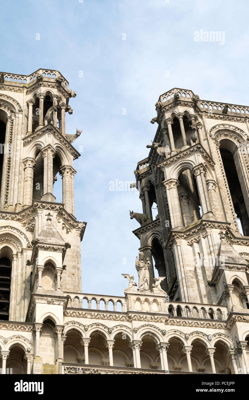 Detailansicht Der steinmetzarbeiten an der Kathedrale von Laon, Cathédrale bestiaire, Frankreich, Europa Stockfoto