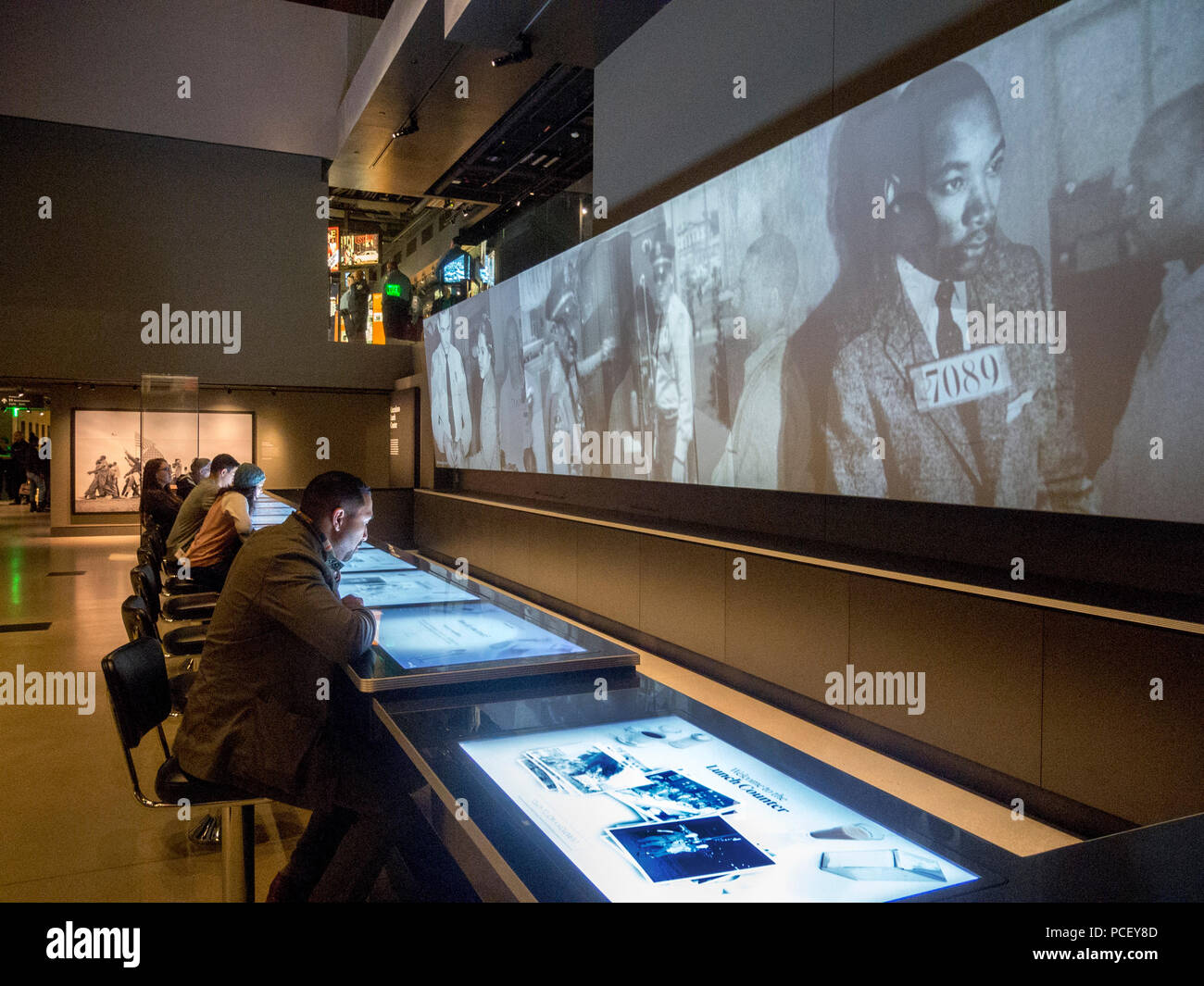 Bilder der bürgerlichen Rechte Persönlichkeiten sind am Smithsonian Museum in Washington, D.C. angezeigt Stockfoto