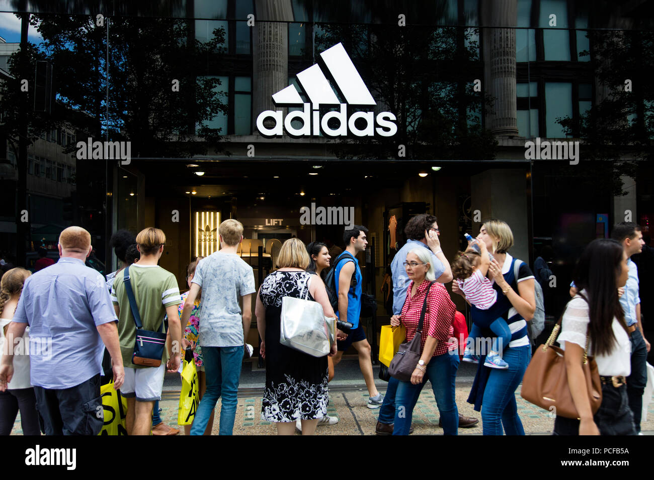 magasin adidas londres