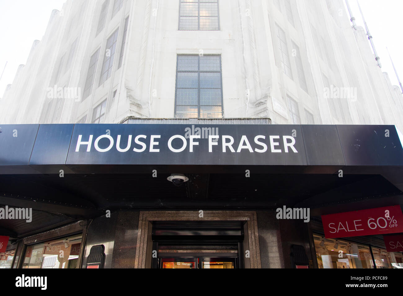 LONDON, Großbritannien - 31 JULI 2018: House of Fraser Kaufhaus shop vorne in der Oxford Street in Central London. Stockfoto