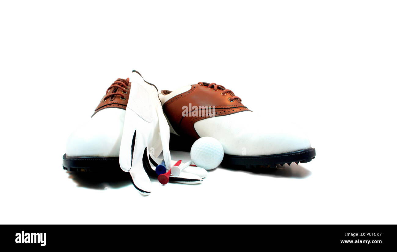 Paar Oxford style Golf Schuhe mit Zubehör Isolated On White Stockfoto
