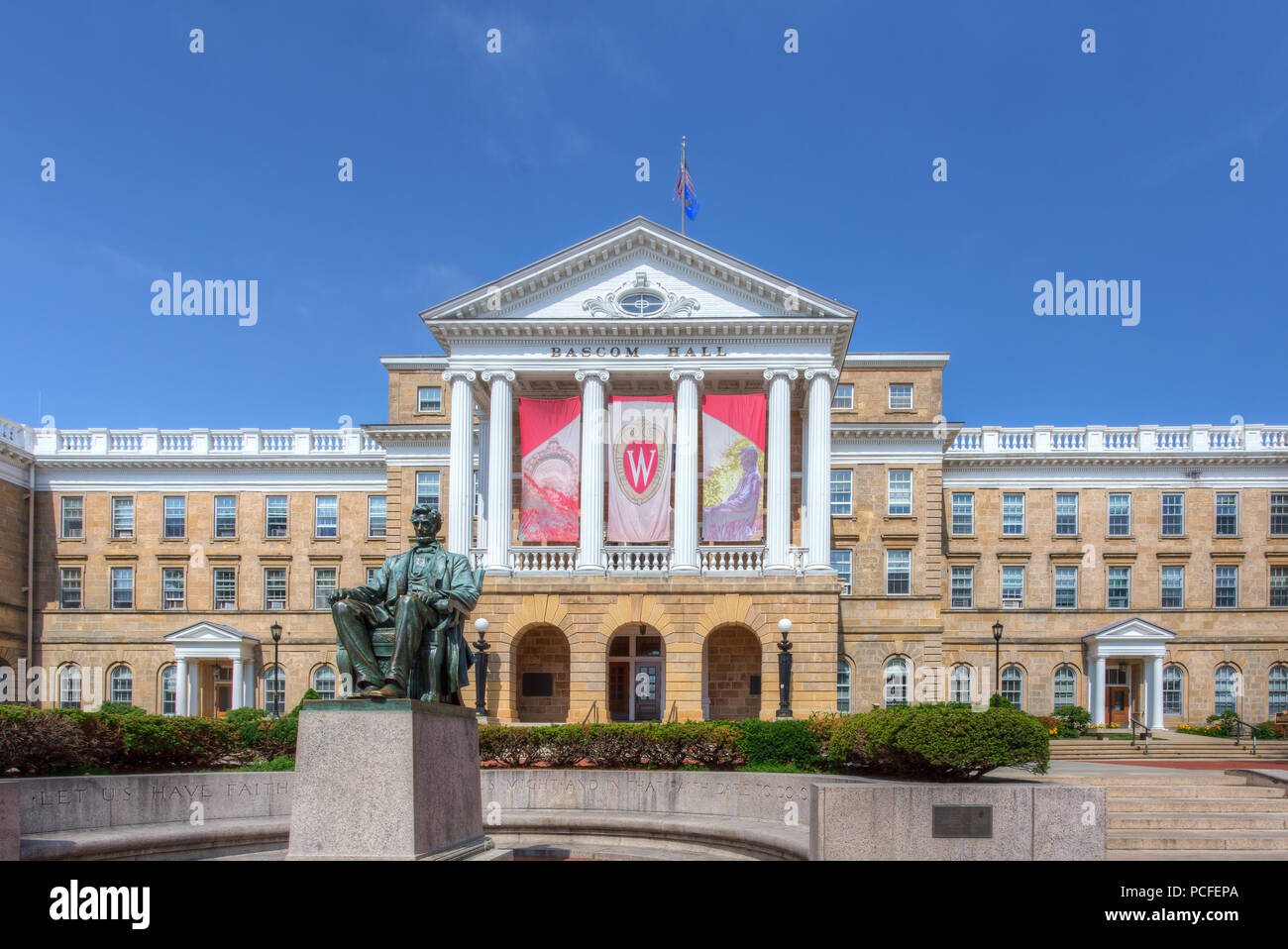 MADISON, WI/USA - 26. JUNI 2014: Bascom Hall auf dem Campus der Universität von Wisconsin-Madison. Stockfoto