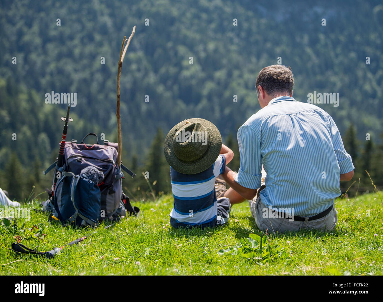 Hausham Deutschland 01 Aug 2018 Die Teilnehmer Der Alpinen Weiden Aufstieg Der Almwirtschaftliche Verein Oberbayern Sitzen