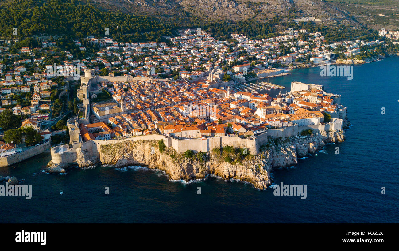 Die alte Stadtmauer von Dubrovnik, Kroatien Stockfoto