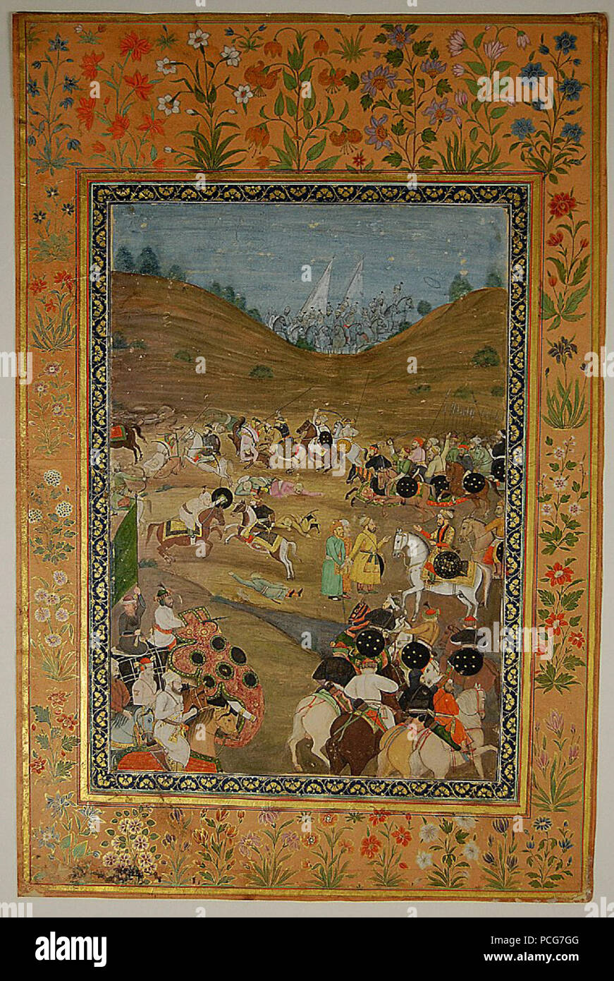 . Englisch: Malerei auf beiden Seiten des Papiers. Vorderseite: Zwei Beamte in langen grünen und gelben jamas gefangen vor einem allgemeinen auf einem weißen Pferd gebracht. Ein Elefant im Kampfanzug und Männer reiten im Vordergrund. Der Hintergrund zeigt eine Schlacht Szene; zwei Krieger an einander, Krieger reiten und ihre Pferde fallen ab. Eine Armee Ansätze hinter niedrigen braunen Hügeln im Hintergrund. Mit gold verzierten Rand florale Muster auf Blau, Gold und orange Marge und äußere große Grenze von bunten Blumen Sprays auf Pfirsich Hintergrund. Verso: Vier bunte Vögel perc Stockfoto