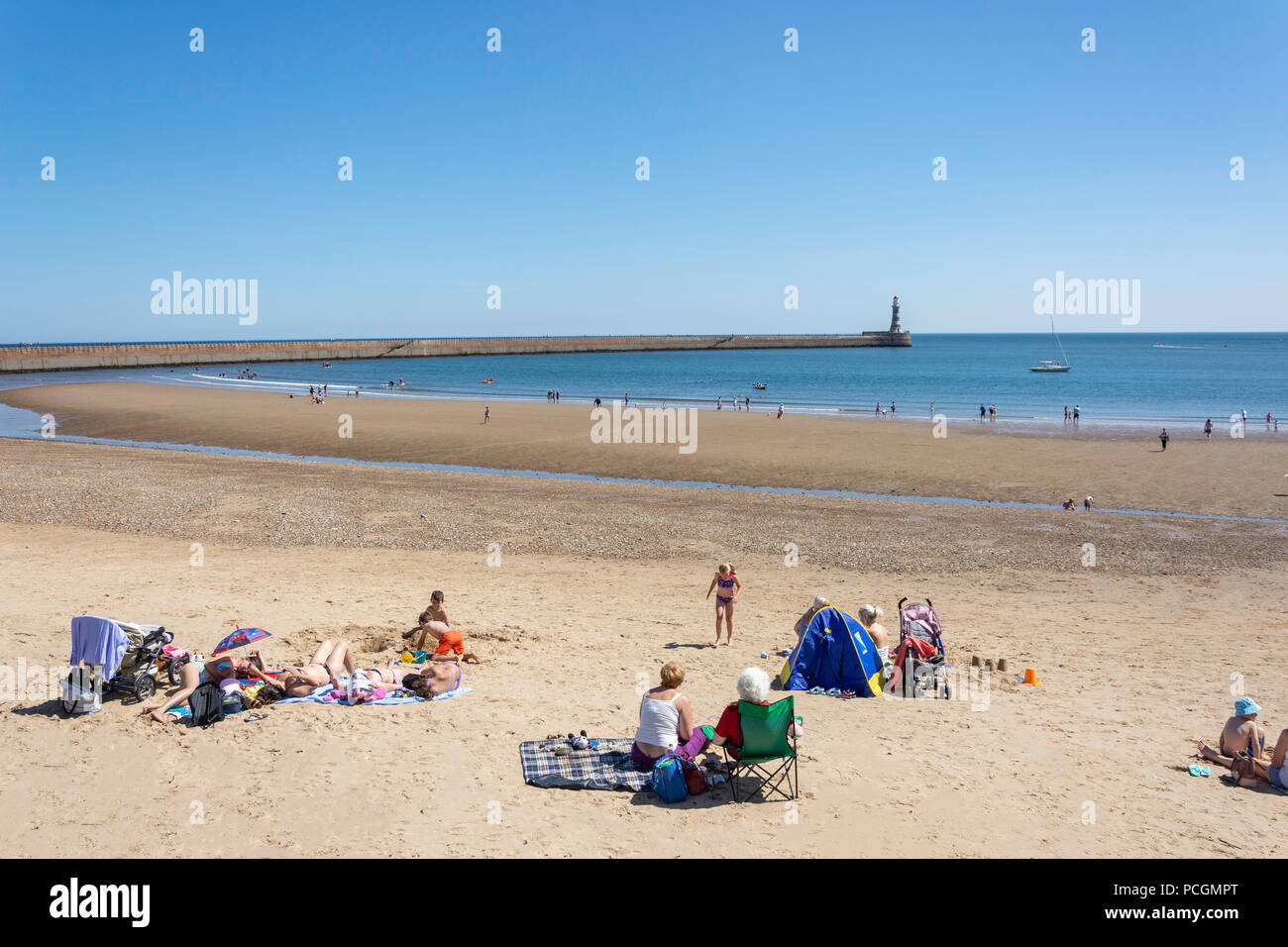 Roker Strand und Pier, Roker, Sunderland, Tyne und Wear, England, Vereinigtes Königreich Stockfoto