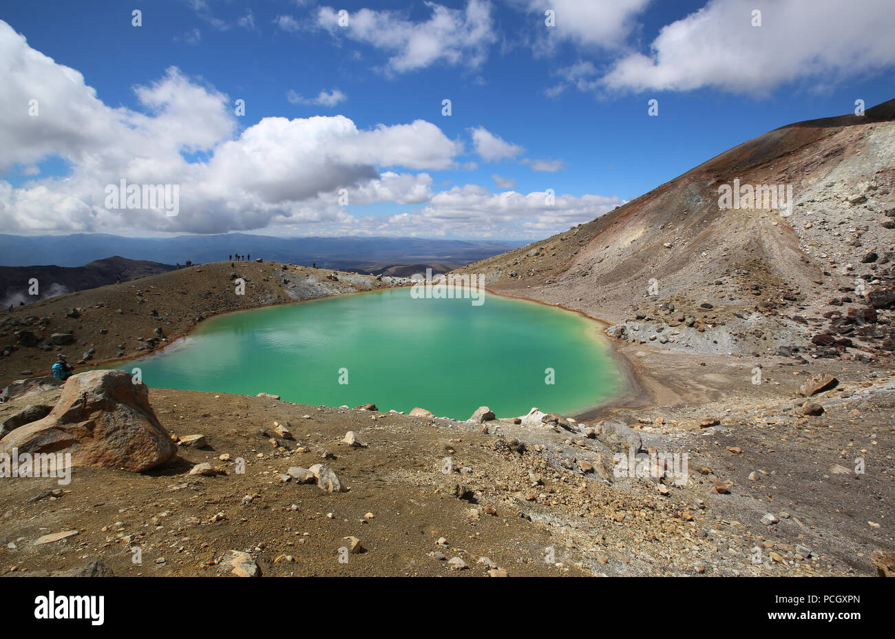 Entlang der Tongariro Alpine Crossing: Emerald Lakes Stockfoto