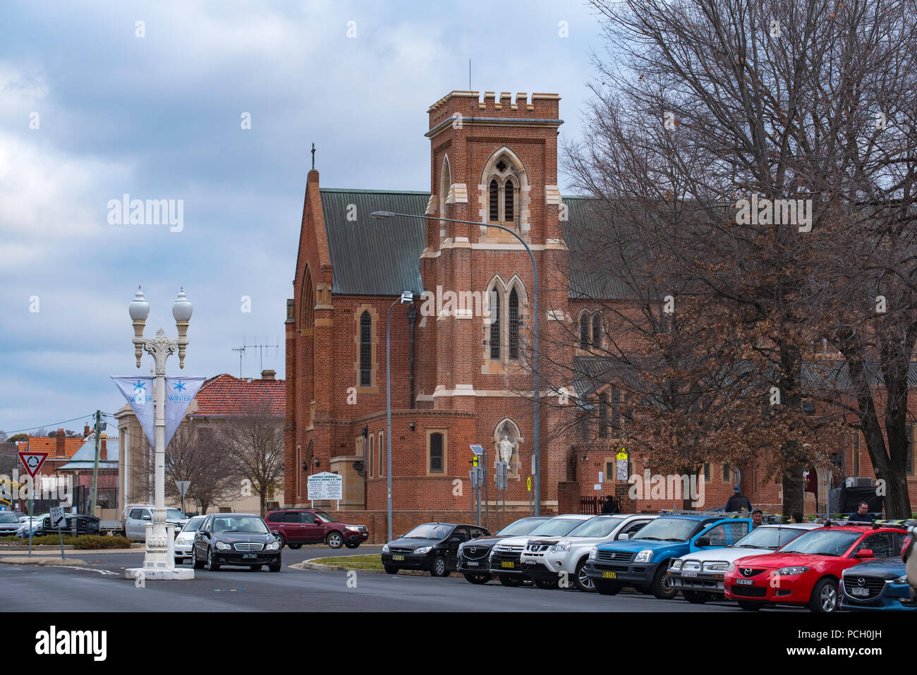 Die Kathedrale Pfarrei St. Michael und St. John im Keppel Street Bathurst, New South Wales, Australien, wurde 1861 nach 4 Jahren Bauzeit abgeschlossen Stockfoto