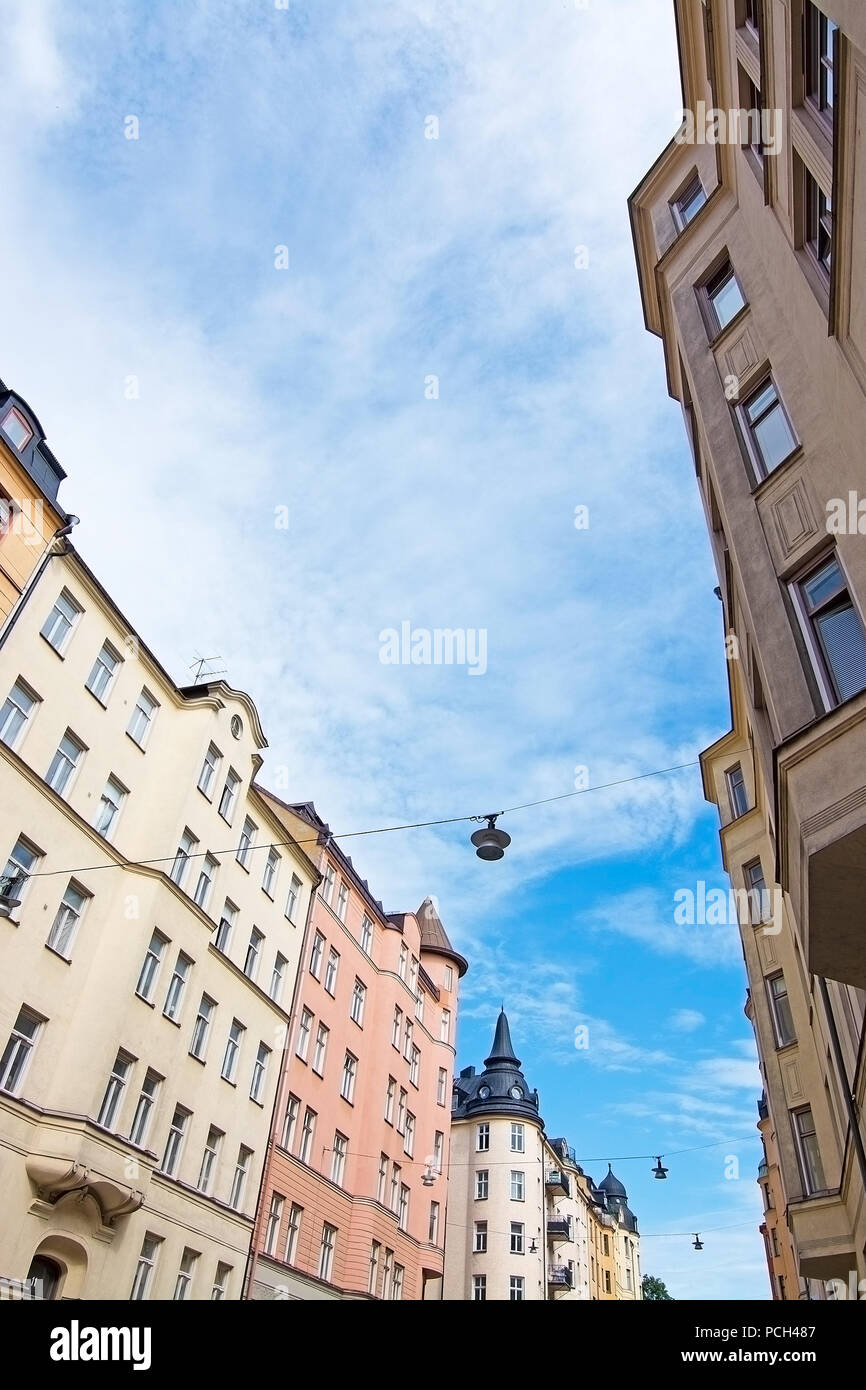 Vasastan typische jahrhundert alte Gebäude in Gelb reibeputz in Stockholm, Schweden. Stockfoto