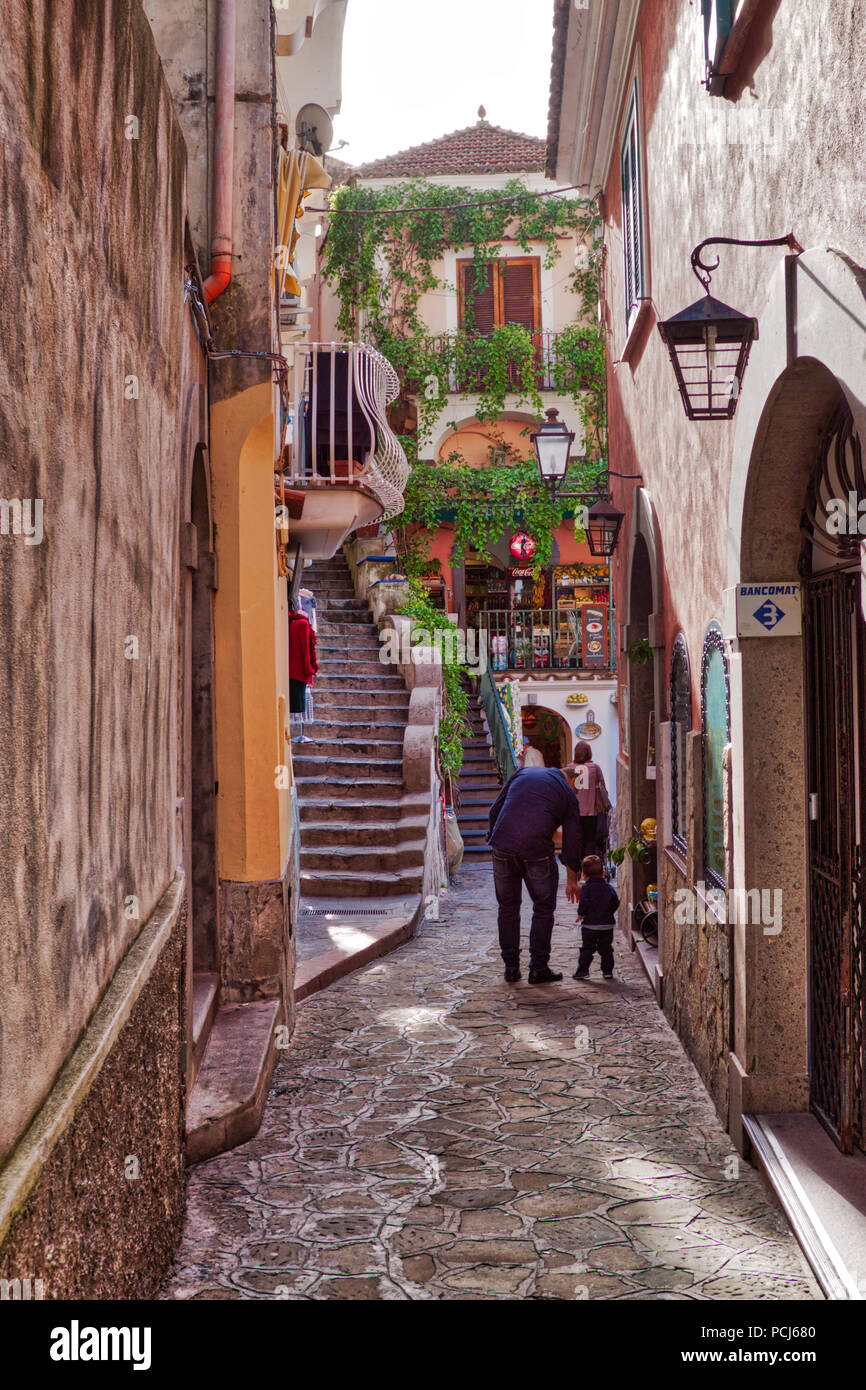 Italien, Straße, Cinque Terre, Restaurant, Italienisch, Europa, Mittelmeer, Reisen, Romantik, romantisch, Sommer, street scene, Ferienhäuser Stockfoto