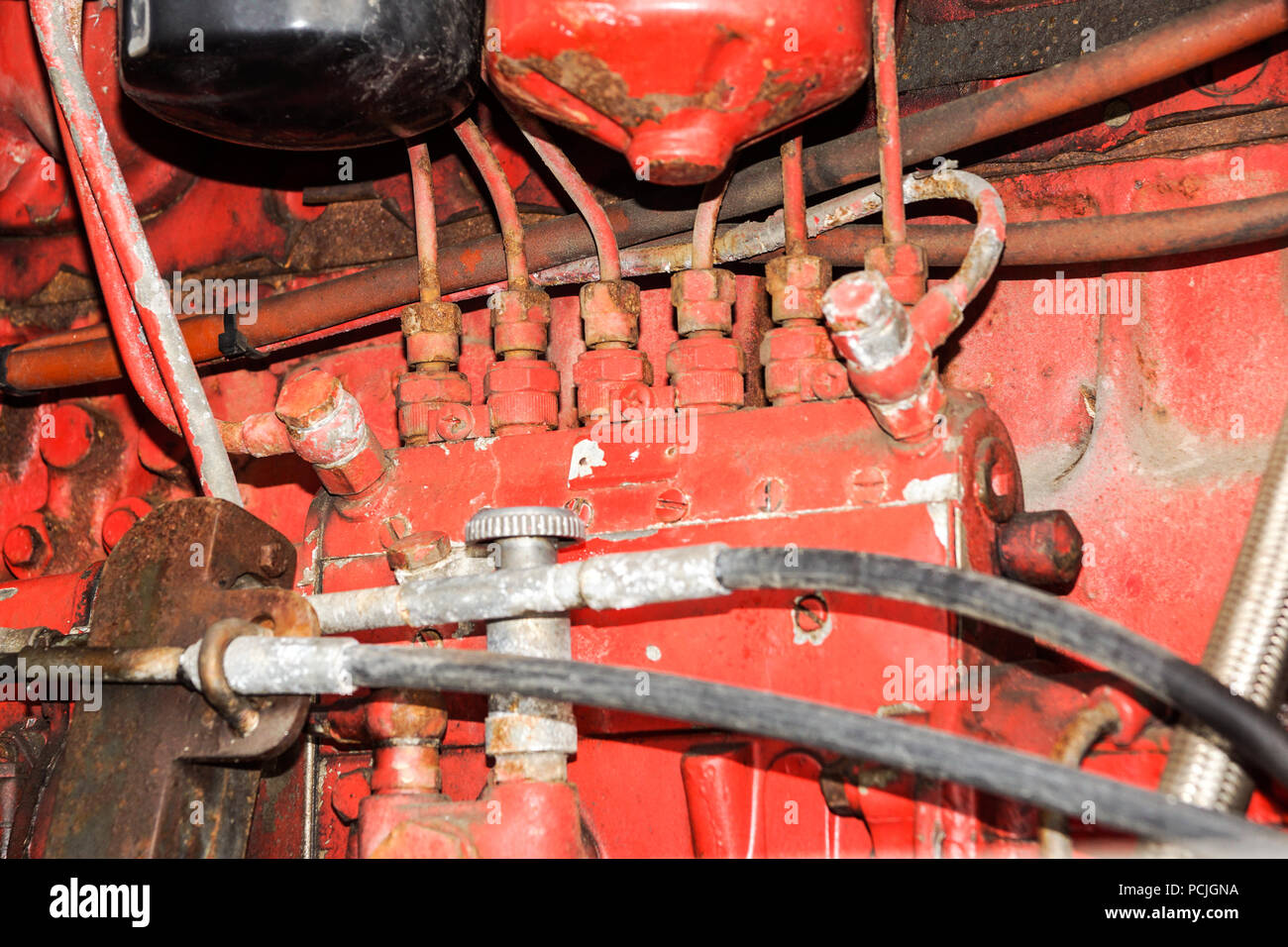 Hydraulikleitungen für die Steuerung von industriellen Maschinen Stockfoto