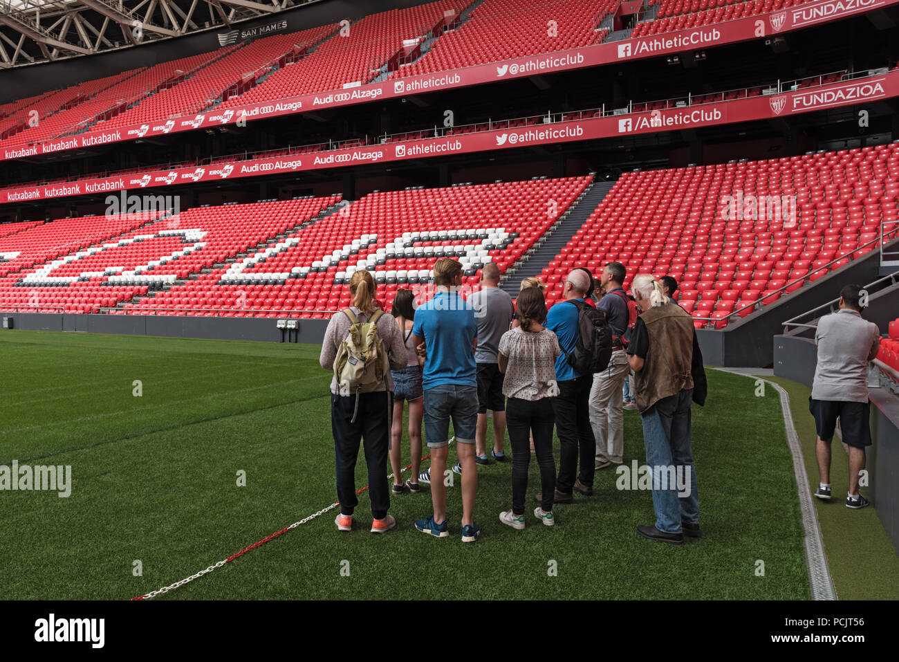 Besucher Gruppe im Stadion San Mames, Bilbao, Spanien. Stockfoto