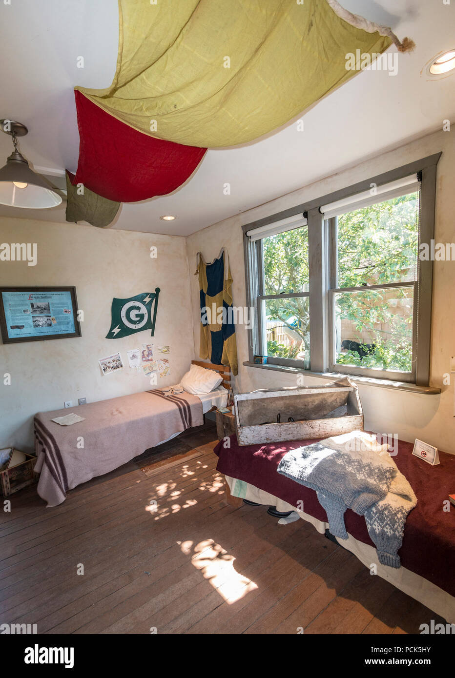 schlafzimmer in der europäischen männer bunkhouse im