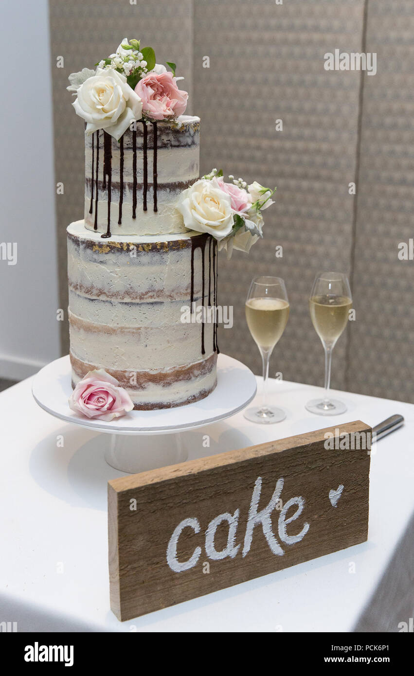 Moderne australische Hochzeitstorte Stockfoto