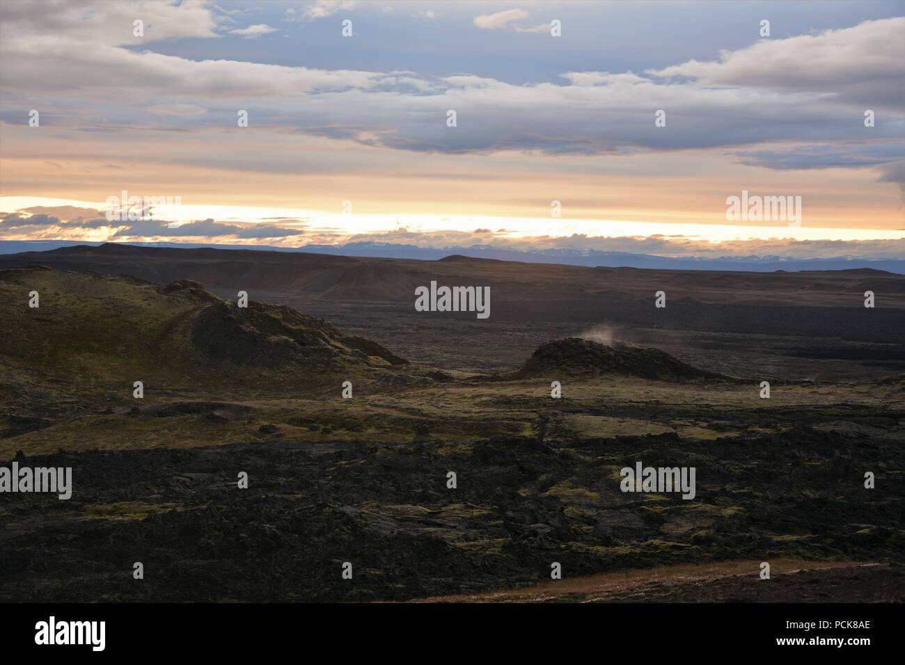 Sonnenuntergang an der Krafla Lavafelder in Island Stockfoto