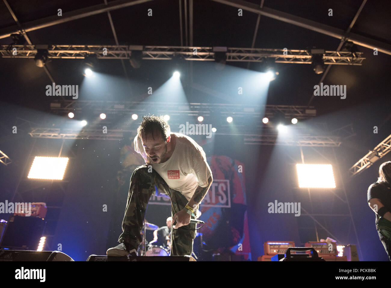 BONTIDA, Rumänien - 22 JULI 2018: Kanadische Hardcore Punk Band aus Toronto, Krebs Fledermäuse rockigen Live at Electric Castle Festival Stockfoto BONTIDA, Rumänien - 22 JULI 2018: Kanadische Hardcore Punk Band aus Toronto, Krebs Fledermäuse rockigen Live at Electric Castle Festival Stockfoto
