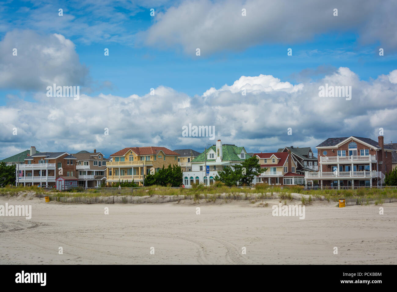 Beachfront Häuser in Ventnor City, New Jersey. Stockfoto
