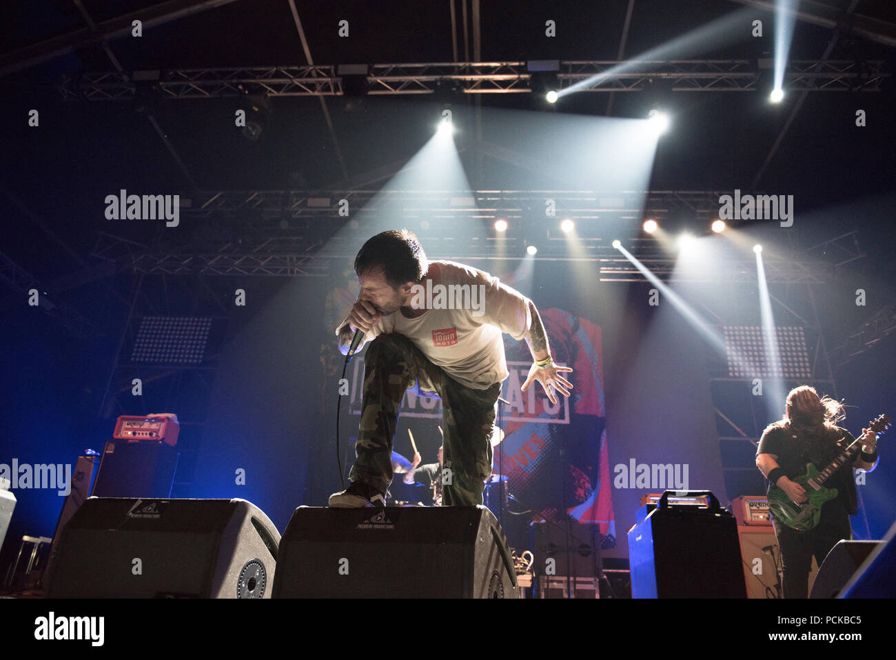 BONTIDA, Rumänien - 22 JULI 2018: Kanadische Hardcore Punk Band aus Toronto, Krebs Fledermäuse rockigen Live at Electric Castle Festival Stockfoto BONTIDA, Rumänien - 22 JULI 2018: Kanadische Hardcore Punk Band aus Toronto, Krebs Fledermäuse rockigen Live at Electric Castle Festival Stockfoto