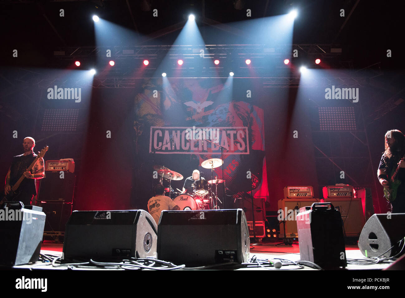 BONTIDA, Rumänien - 22 JULI 2018: Kanadische Hardcore Punk Band aus Toronto, Krebs Fledermäuse rockigen Live at Electric Castle Festival Stockfoto BONTIDA, Rumänien - 22 JULI 2018: Kanadische Hardcore Punk Band aus Toronto, Krebs Fledermäuse rockigen Live at Electric Castle Festival Stockfoto