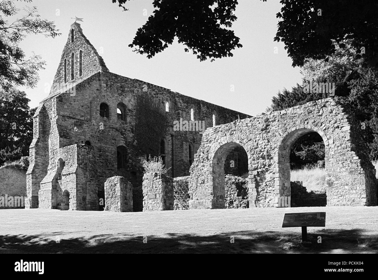 Ruinen der Battle Abbey, East Sussex, Großbritannien, an der Stelle der Schlacht von Hastings. Stockfoto