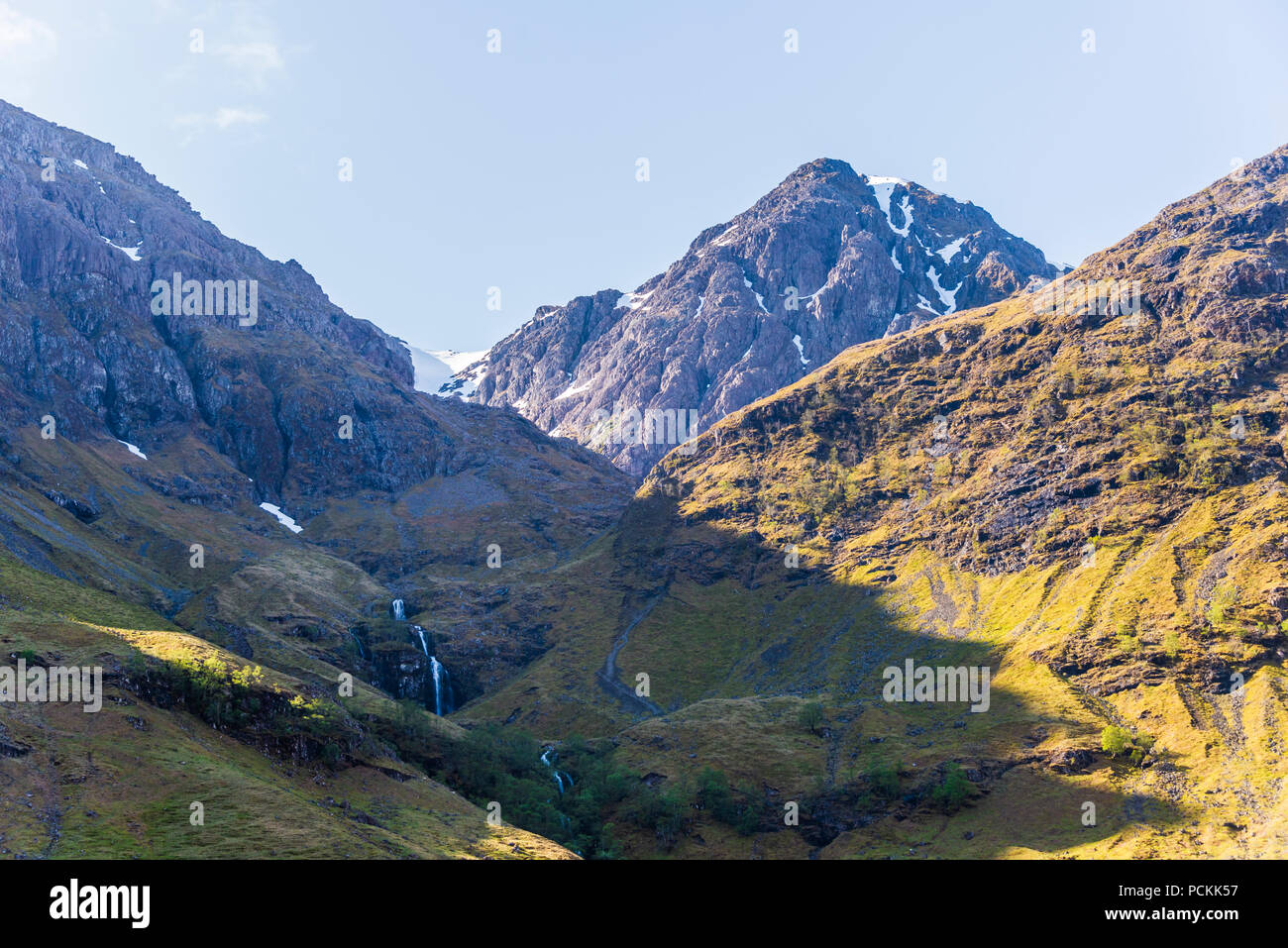 Ländliche Landschaften in Glencoe Valley an einem sonnigen Morgen Stockfoto