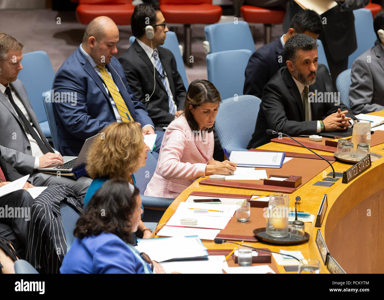 New York, Vereinigte Staaten. 02 Aug, 2018. Botschafter Nikki Haley Vertreter der USA in der UNO nimmt an Tagung des Sicherheitsrates zur Situation im Jemen am Hauptsitz der Vereinten Nationen Quelle: Lev Radin/Pacific Press/Alamy leben Nachrichten Stockfoto
